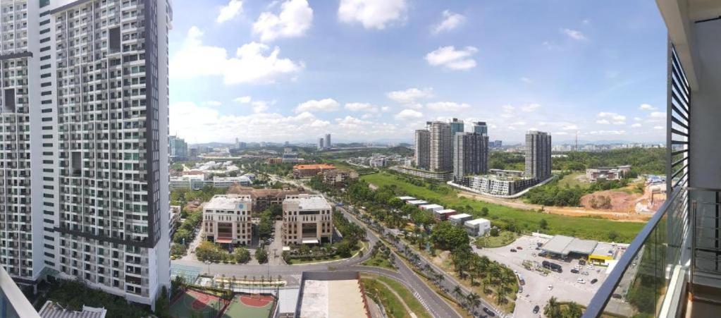 Cozy And Spacious 2 Bedroom, Family Home Cybersquare 21 Cyberjaya, Flexihome-My Exterior photo